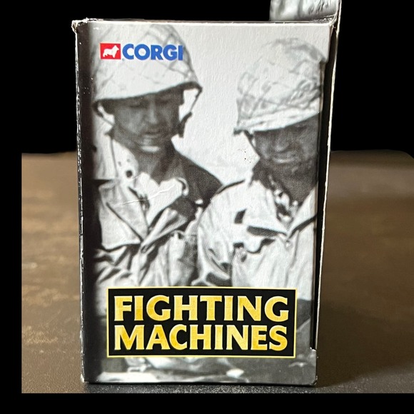 Corgi Fighting Machines Die Cast M4 Sherman Tank CS90075 - Picture 7 of 10